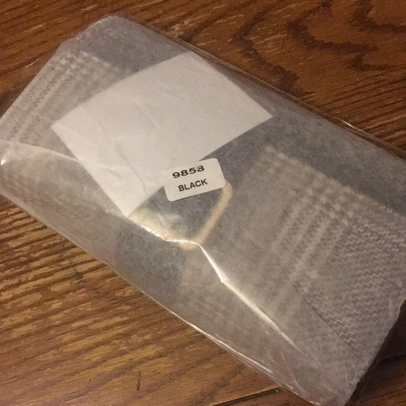 🛍️# 792 Magnetic Flap Closure - Picture 5 of 5